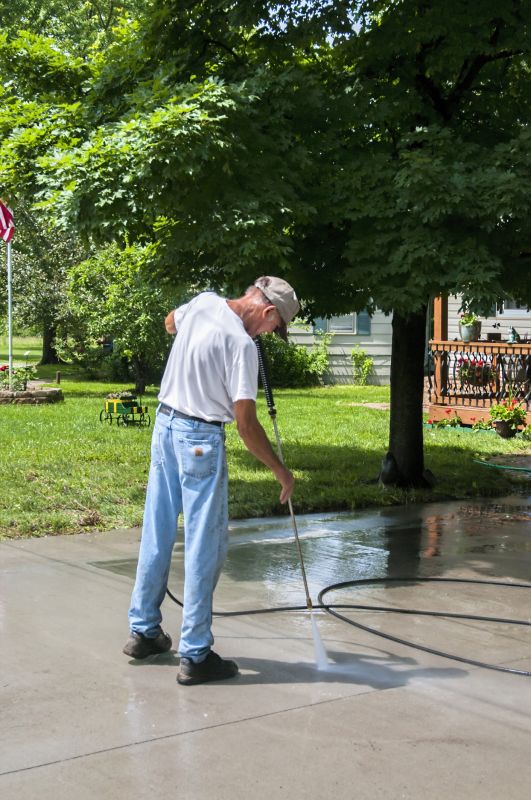 Effective Driveway Cleaning Tips and Techniques